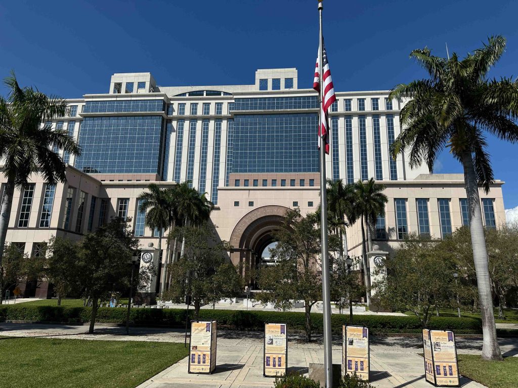 15th Circuit Courthouse exterior in West Palm Beach for a Delray Beach probate attorney offering all-inclusive flat fees.
